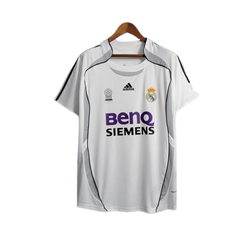 Retro 06/07 Real Madrid Home Kit