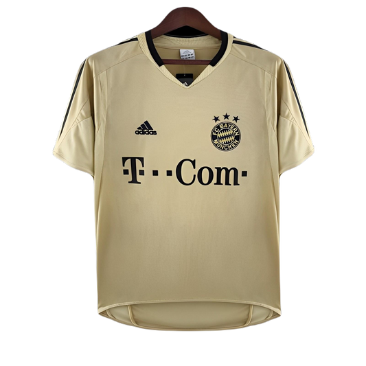 Retro 04/05 Bayern Munich Away Kit