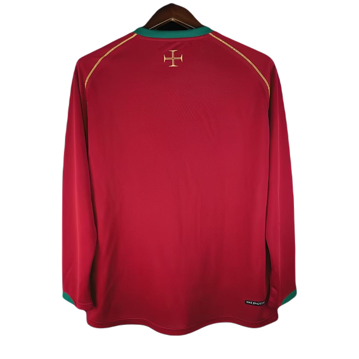 Retro 2006 Portugal Home Long Sleeve Kit