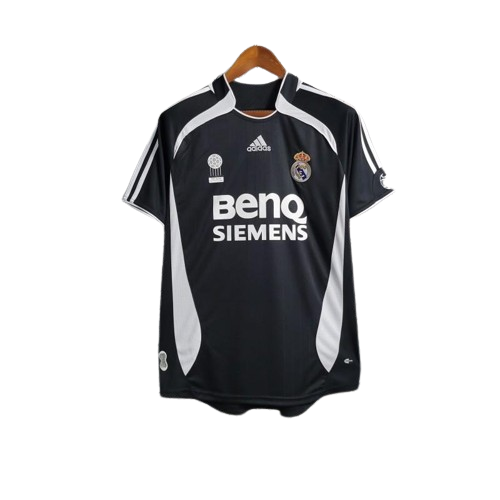 Retro 06/07 Real Madrid Third Kit